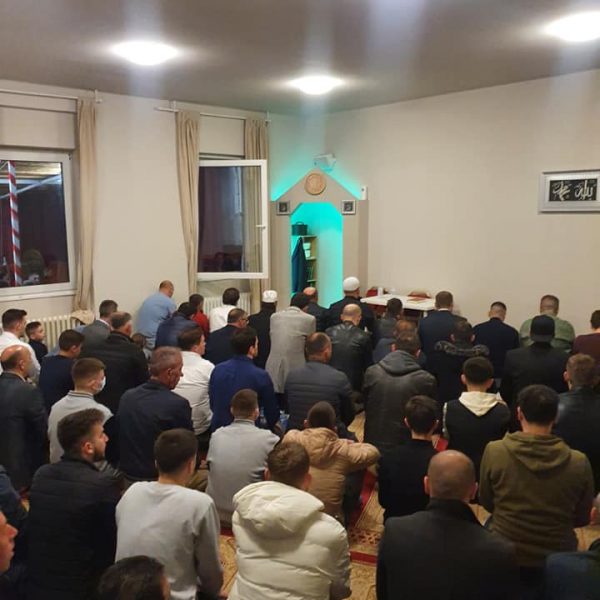 279399387_1968614123345611_4008229457202174523_n