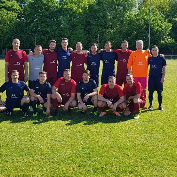 32072967_865549446985423_3670658984521498624_n