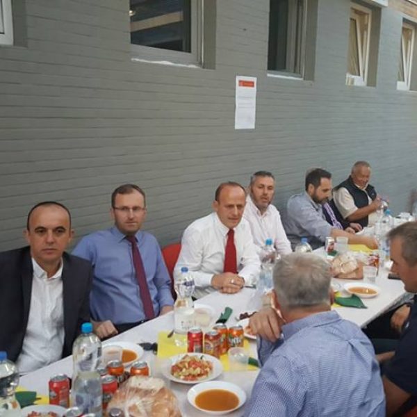 34117793_878725149001186_7694876898005876736_n