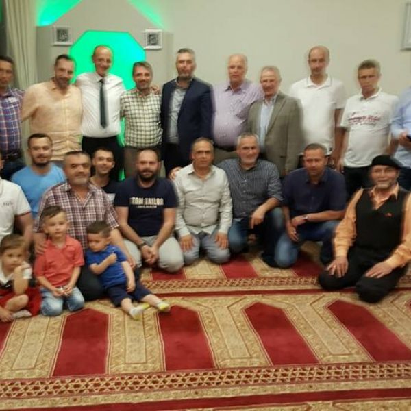 34134714_877480395792328_8265805938590482432_n