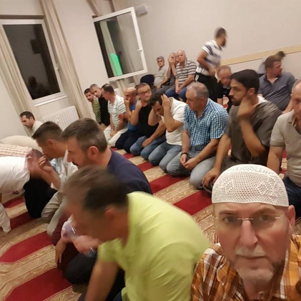 34631419_880857478787953_2960989688388648960_n