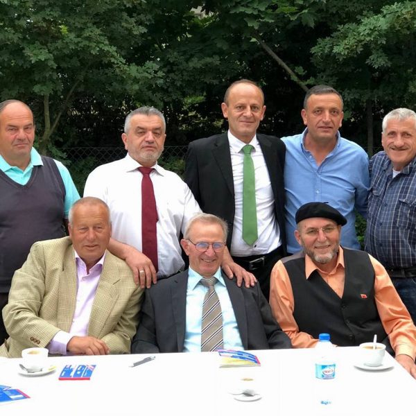 35350380_886527694887598_7317261084123987968_n