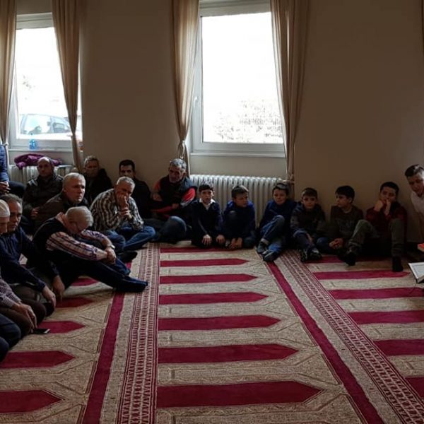 46764803_1009999335873766_8950608138583670784_n