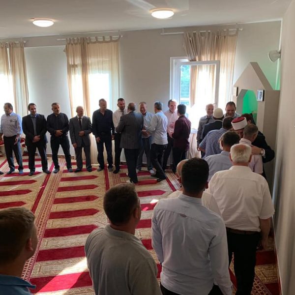 61689103_1130133427193689_4356546754678620160_n